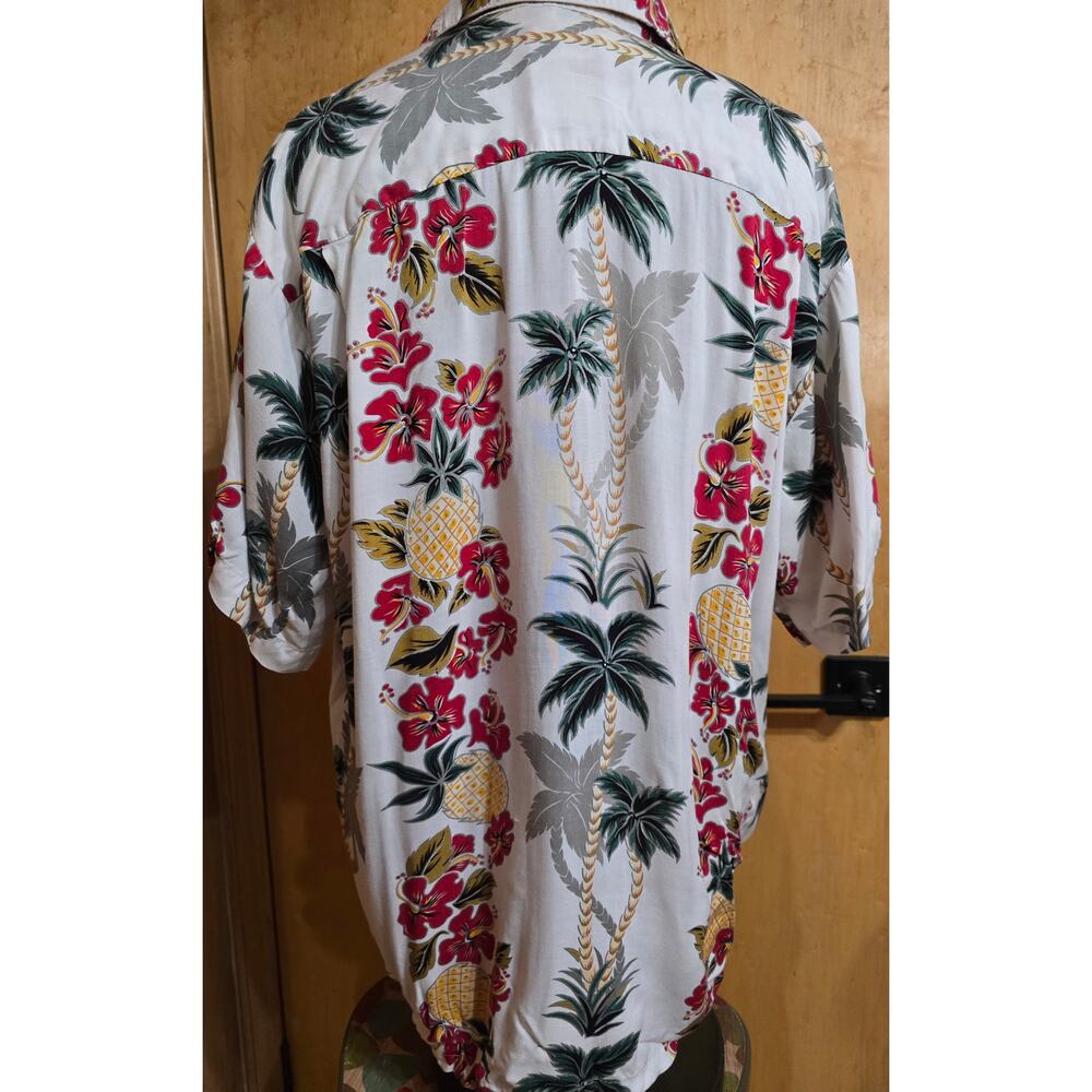 Pineapple Connection Button Down Shirt (Size Small)